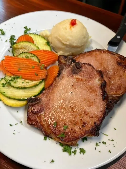 Smoked Pork Chops (2 pcs)